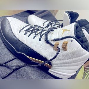 Black White Gold Mens Jordan Retros Size 10.5